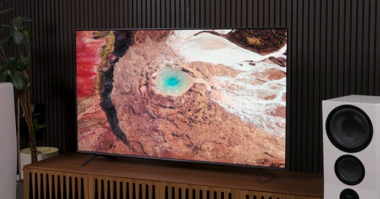 TCL QM6K Review: Amazing picture, sexy price tag