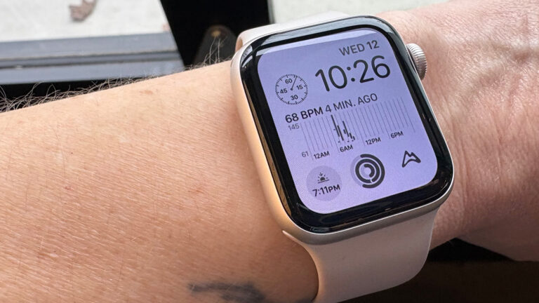 Apple Watch review that in 2025 left me with a long list of updating requests