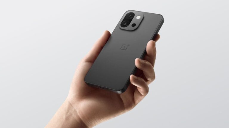 2025: Year of compact smartphones in India? OnePlus responds to the 13th call