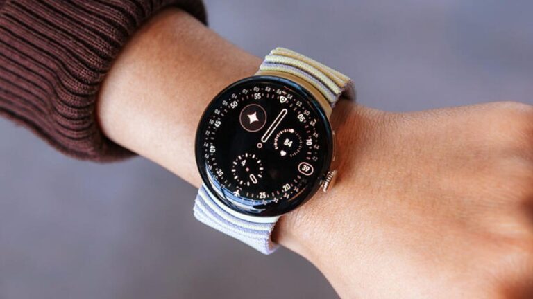 Well played, Google: Pixel Watch 4 can give loyalty Apple Watch a stroller eye