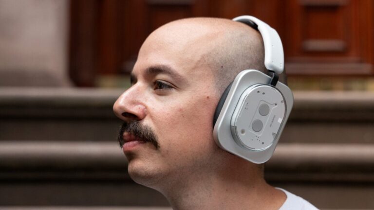 Gizmodo senior writer James Pero’s 8 favorite tech gifts of 2025