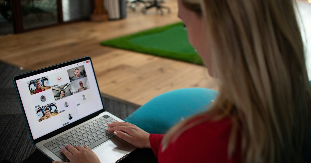 How does cloud access make QuickBooks easier to use for remote teams? How does cloud access make QuickBooks easier to use for remote teams?